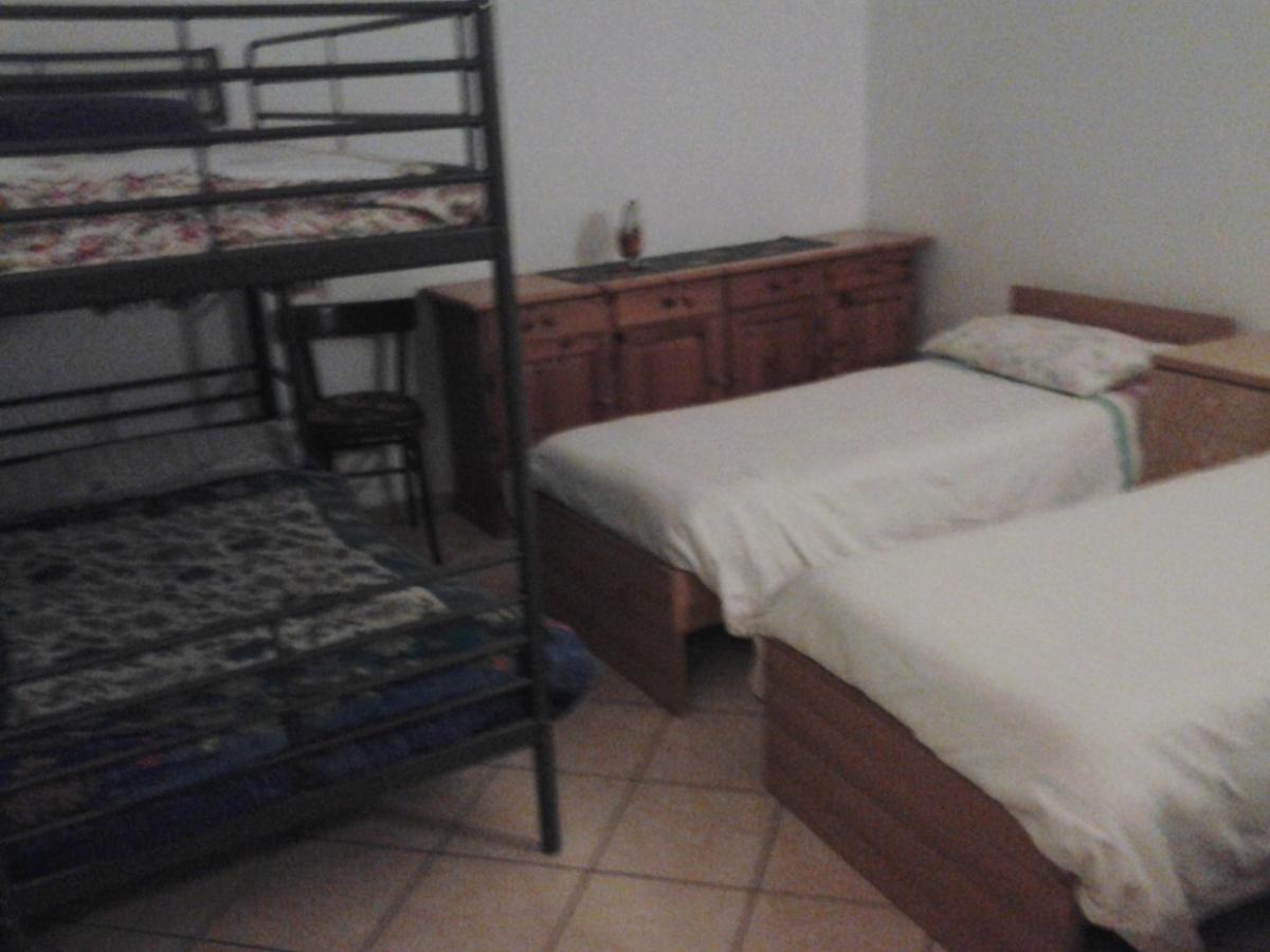 Lontani Da Casa Bed & Breakfast Borgofranco d'Ivrea Dış mekan fotoğraf