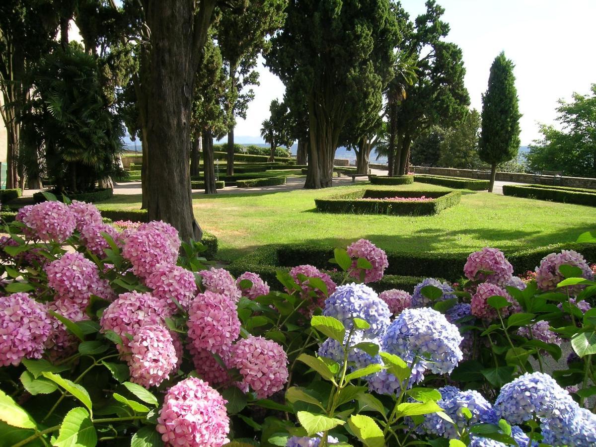Lontani Da Casa Bed & Breakfast Borgofranco d'Ivrea Dış mekan fotoğraf